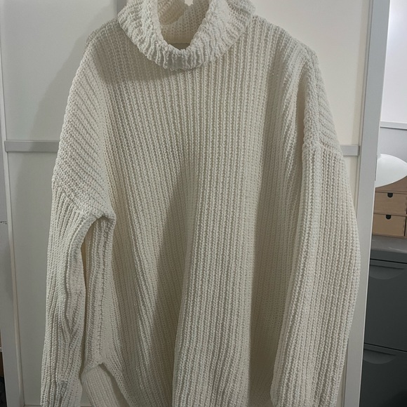 Abercrombie Oversized Chenille Sweater | Size M - Picture 4 of 7